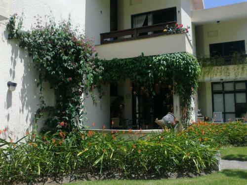 Casa Em Juquehy Em Cond Churrasq Praia E Piscina