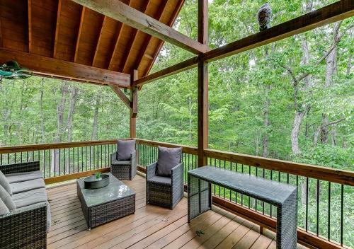 Villa Cabin Near Helen, Ga W Spa Amenities