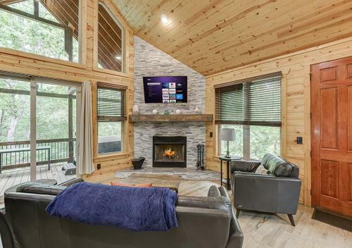 Villa Cabin Near Helen, Ga W Spa Amenities