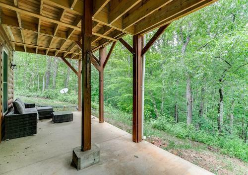 Villa Cabin Near Helen, Ga W Spa Amenities