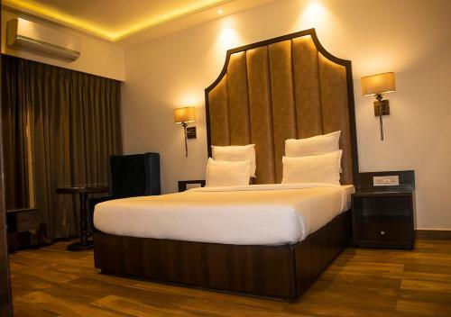 Hotel Sgn Gardens (hotel, Banquets & Lawns)