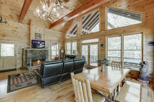 Villa Cabin Near Helen, Ga Hot Tub & Firepit