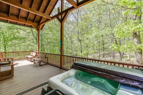 Villa Cabin Near Helen, Ga Hot Tub & Firepit