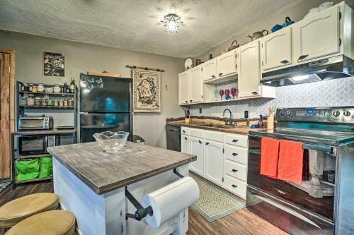 Idyllic Dillard Home With Blue Ridge Mtn Views!
