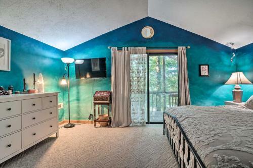 Idyllic Dillard Home With Blue Ridge Mtn Views!