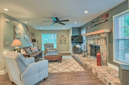 Lakefront Home With Entertainment Space And Dock!