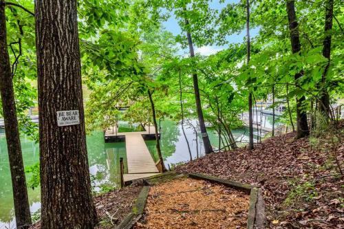 The Blue Haven - Pool - Lake Access - Entertainment Basement