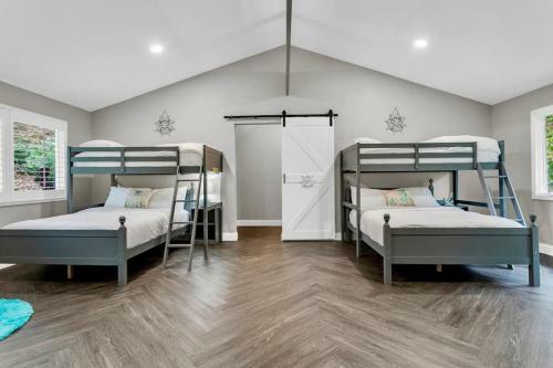 The Blue Haven - Pool - Lake Access - Entertainment Basement