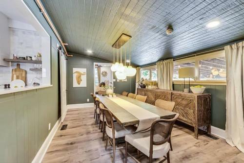 Eight 11 Homes ? Victorian Lux Home Near Atl.