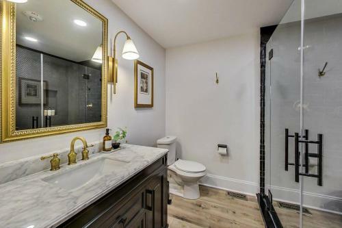 Eight 11 Homes ? Victorian Lux Home Near Atl.