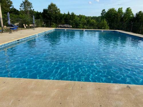 Spacious 4br Villa W/ Private Pool And Tennis