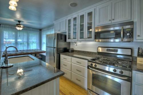 New Heaven Bound Pristine Private Lake Frontage