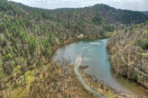 New Heaven Bound Pristine Private Lake Frontage