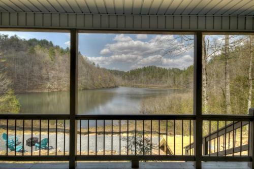 New Heaven Bound Pristine Private Lake Frontage