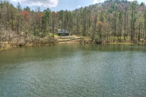 New Heaven Bound Pristine Private Lake Frontage
