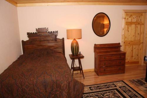 Noah's Ark Cozy Cabin