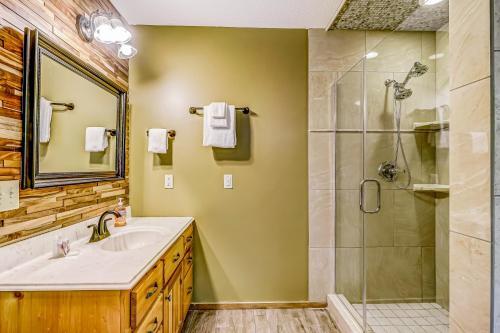 Bear Claw Lodge
