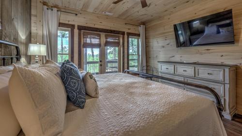 Peaceful Easy Feeling By Escape To Blue Ridge