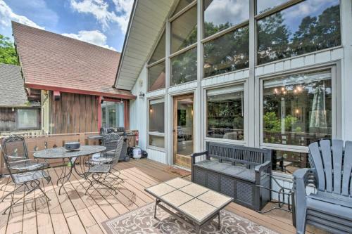 Chic Sky Valley A-frame Cabin With Pool Access!