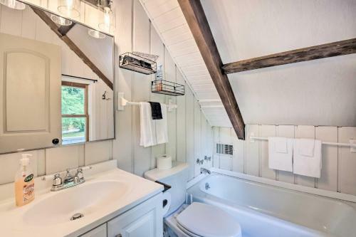 Chic Sky Valley A-frame Cabin With Pool Access!
