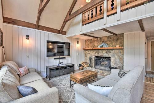 Chic Sky Valley A-frame Cabin With Pool Access!