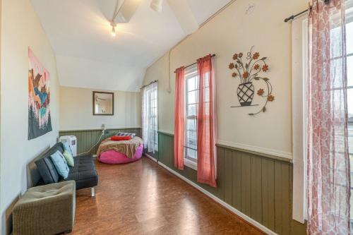 Corner Lodge