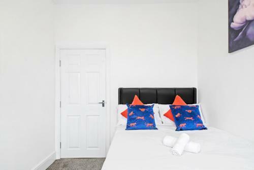 Sunshine Serviced Apartments By Prime Stay