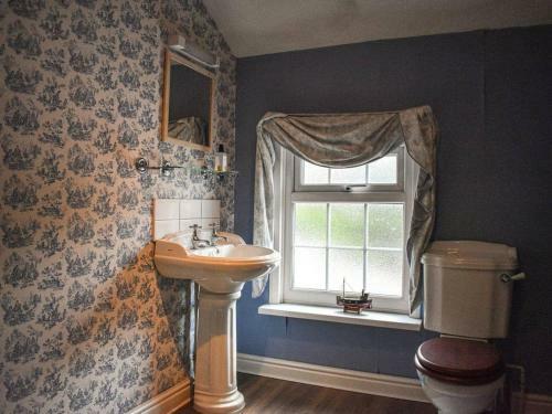 Lilac Cottage