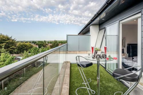 Villa Silverings A Beautifully Designed Luxurious Townhouse