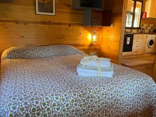 Rustic Cabin In The Woods/caba�a En El Bosque