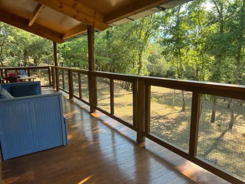 Rustic Cabin In The Woods/caba�a En El Bosque
