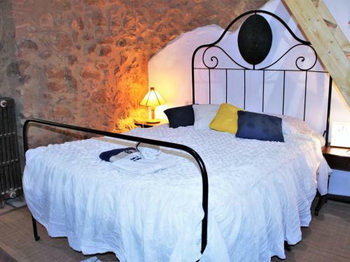 Rustic Holiday Home In Girona With Private Garden
