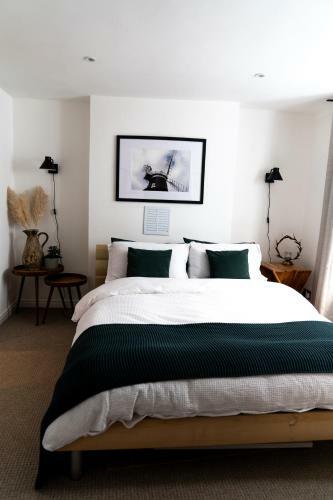 Bower Apartment
