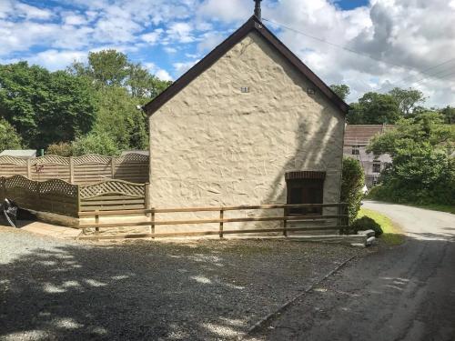 1 The Barn