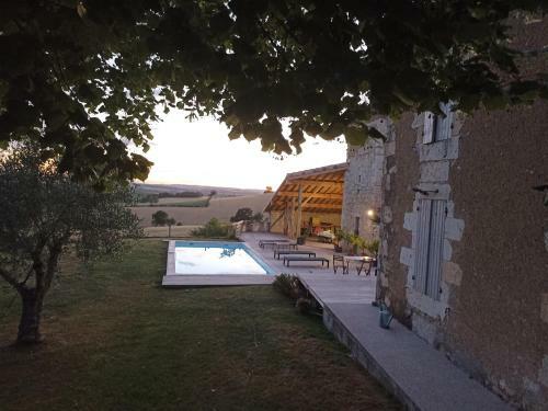 Bed & Breakfast Pigeonnier De Sabaillan