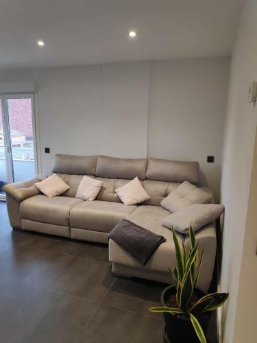 Precioso Y Amplio Apartamento En Gij�n