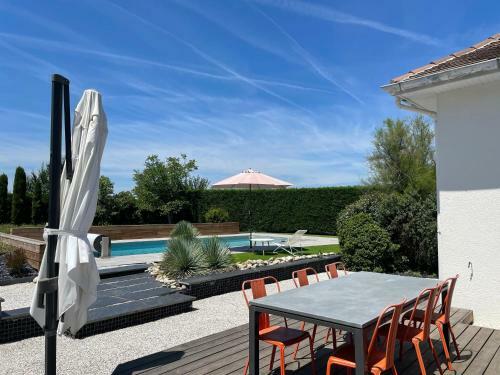 Magnifique Villa Avec Piscine Proche Centre Ville