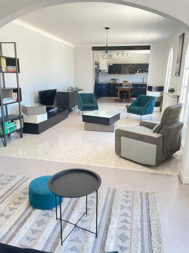 Magnifique Villa Avec Piscine Proche Centre Ville