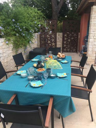Hostal Gites C�r Causy Oleander