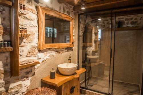 Villa Karyoupolis Lounge Cave House