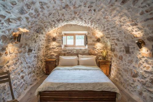 Villa Karyoupolis Lounge Cave House