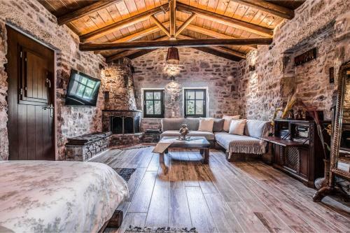Villa Karyoupolis Lounge Cave House