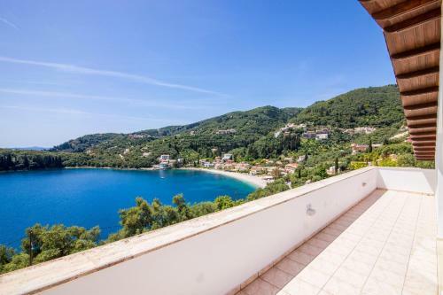 Villa Mary Lou By Villa Plus