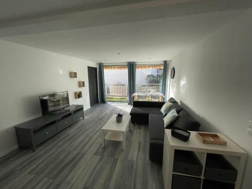 Apartamento Spacious Marina & See View Appartment