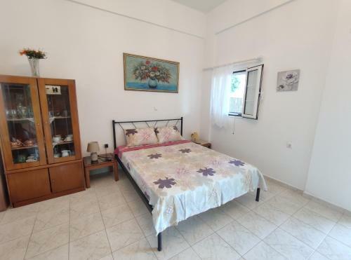 Traditional Fully Equipped House Next To The Beach