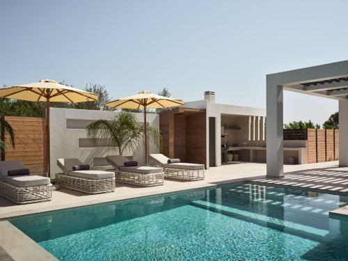 Anthis Luxury Villa