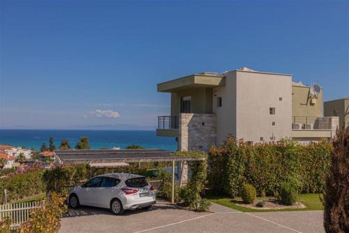 Tamara Luxury Villa Pefkohori (5 Bedrooms 12 Guests)