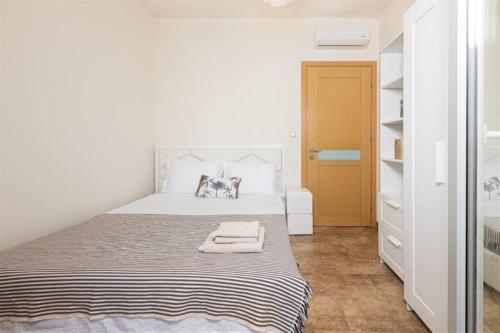 Tamara Luxury Villa Pefkohori (5 Bedrooms 12 Guests)