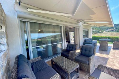 Tamara Luxury Villa Pefkohori (5 Bedrooms 12 Guests)