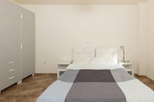 Tamara Luxury Villa Pefkohori (5 Bedrooms 12 Guests)